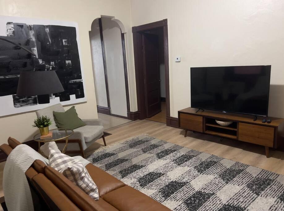 דירות סנט לואיס Charming Duplex On Quiet Street מראה חיצוני תמונה